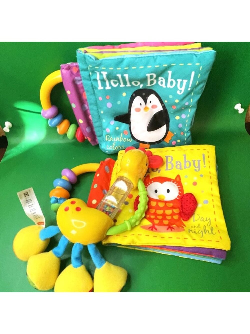 Fisher Price Plush Giraffe Rattle Toy Hello Baby Soft Fabric Book Lot Sensory